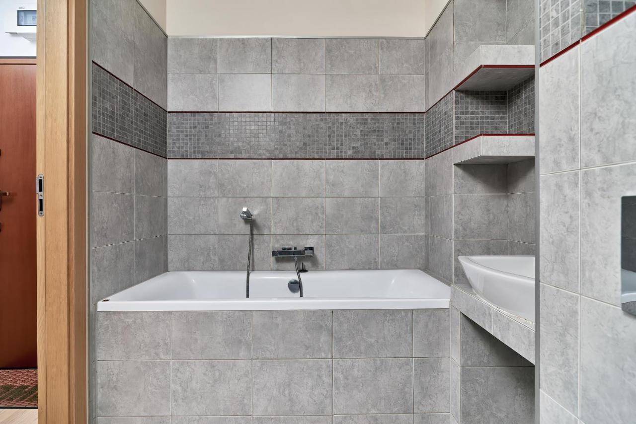 Apartament Spizowa Z Balkonem Wroclaw By Noclegi Renters Екстериор снимка